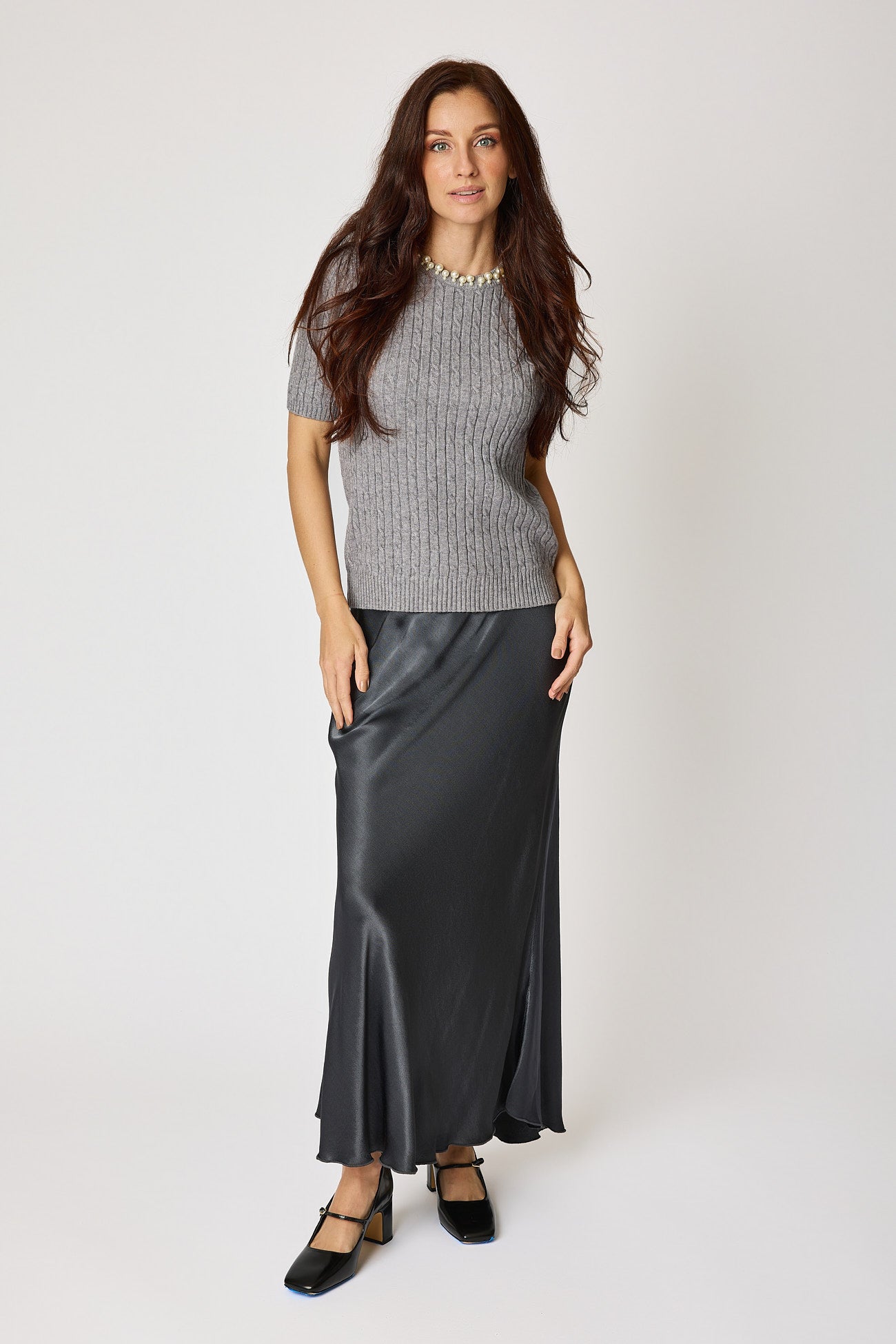 Multi Pearl Neckline Cashmere Mix Sweater Short Sleeve (2 Colors)