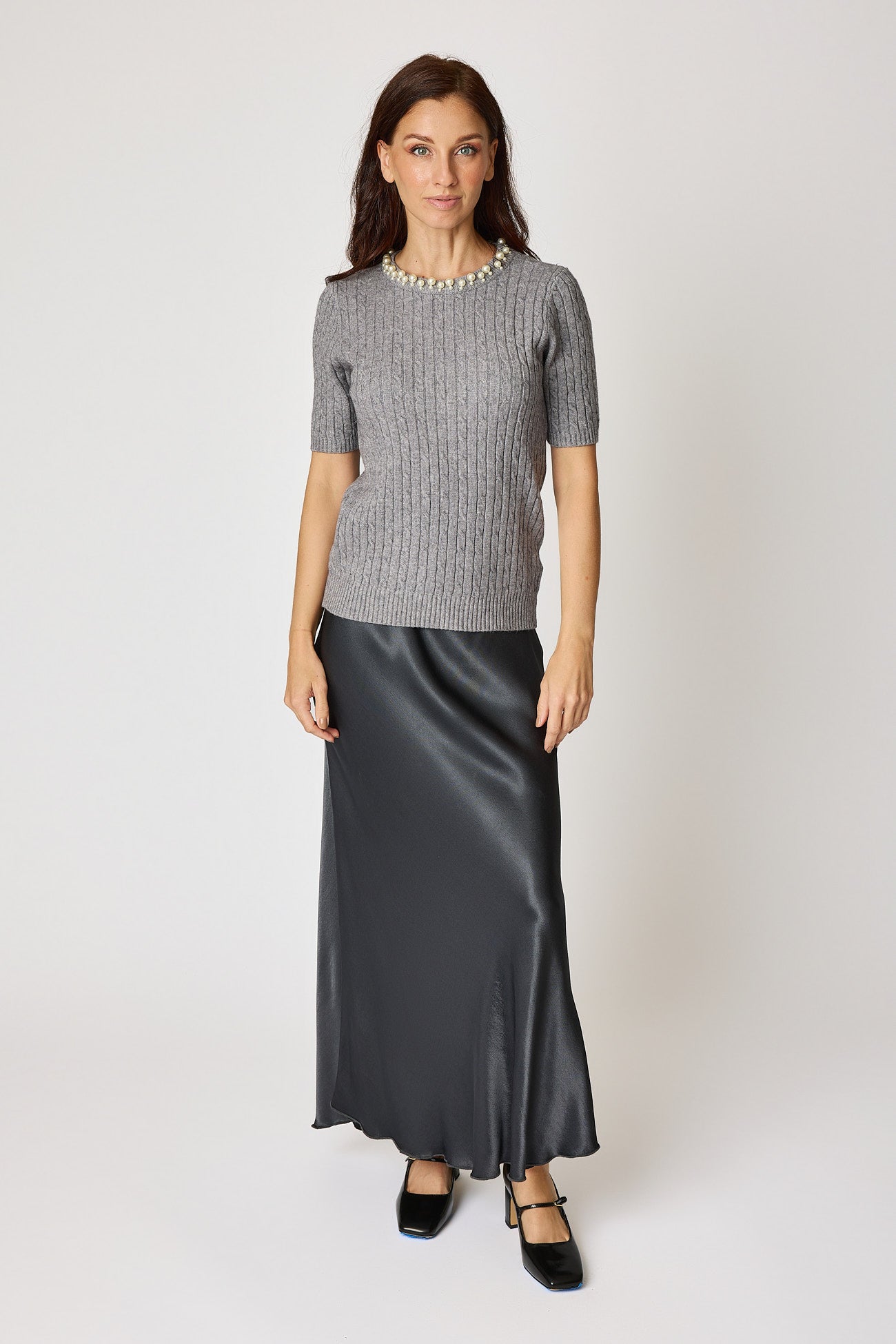 Multi Pearl Neckline Cashmere Mix Sweater Short Sleeve (2 Colors)