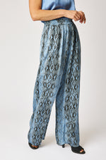 Flowy Satin Snake Pattern Pant