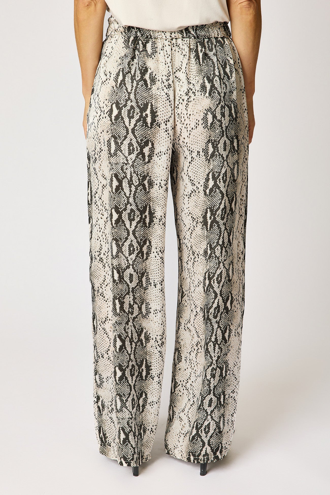 Flowy Satin Snake Pattern Pant