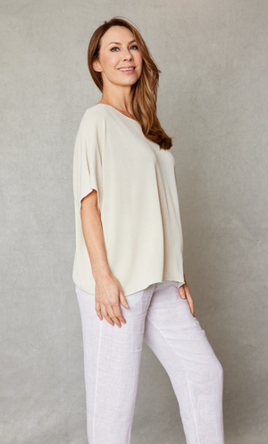 Oversized Light Knit Top