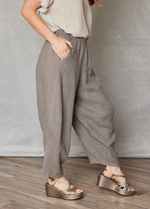 Linen Pant with Side Inset