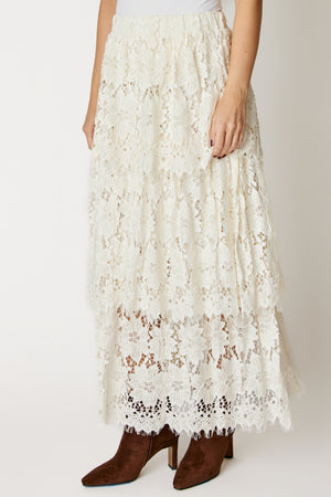 Tiered Lace Skirt (Off White)