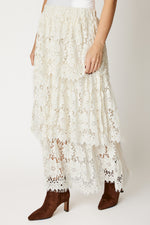 Tiered Lace Skirt (Off White)