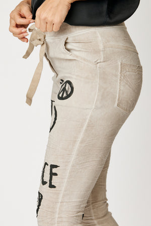 Peace on Earth Jogger (2 Colos)