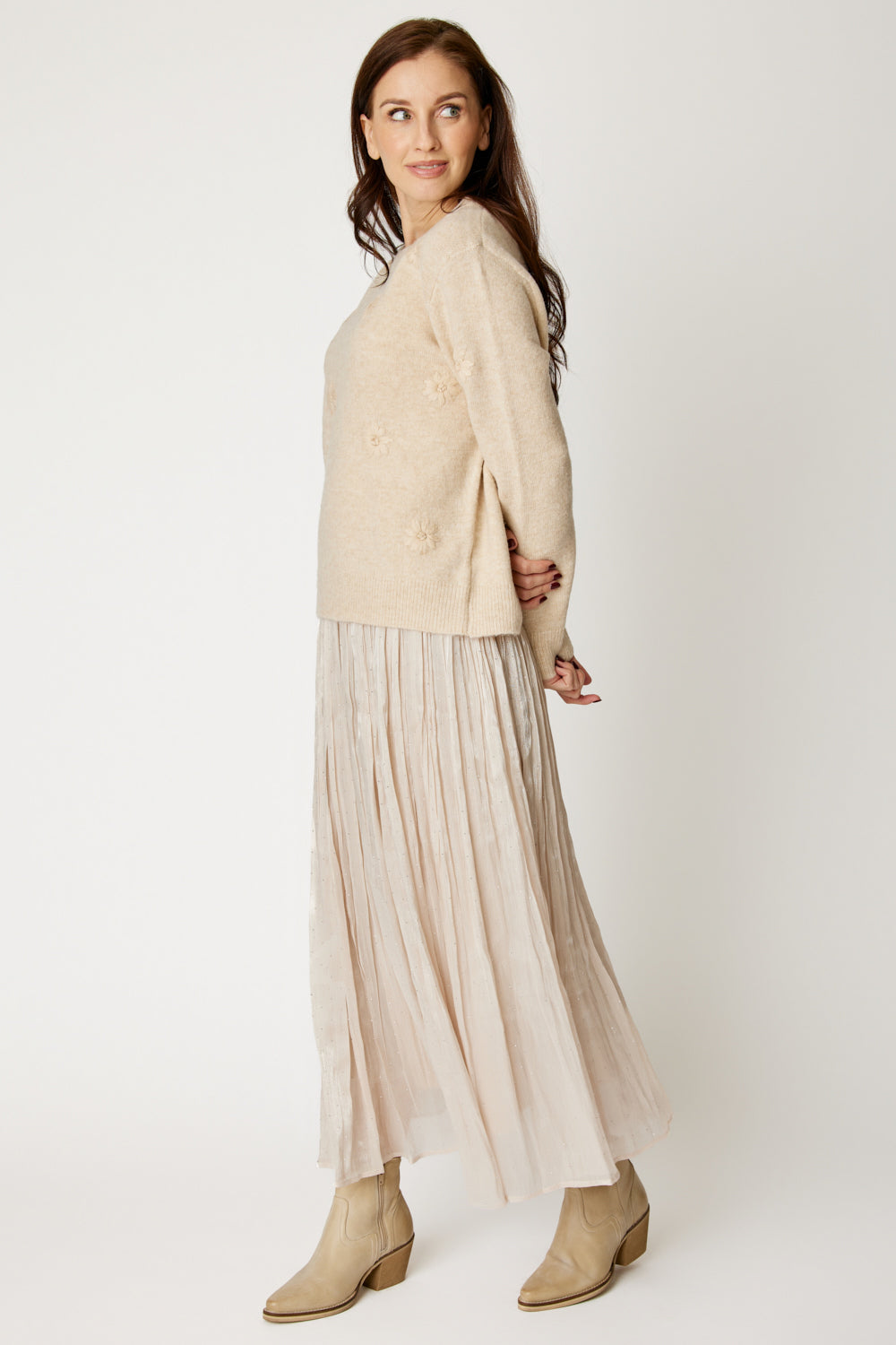 Embroidered Floral Sweater (3 Colors)
