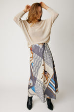 Shimmer Back Bow  Sweater (8 Colors)