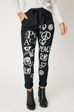 Peace on Earth Jogger (2 Colos)