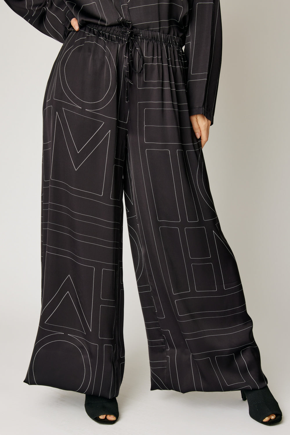 Geometric Satin Pant (Part of Set, 3 Colors)