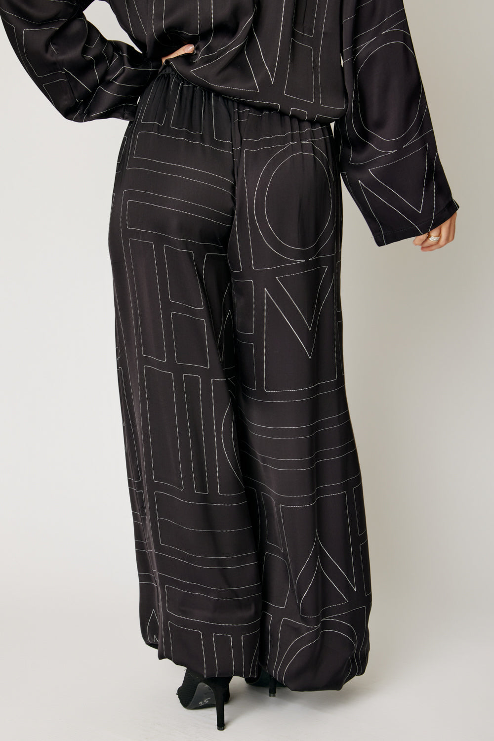 Geometric Satin Pant (Part of Set, 3 Colors)