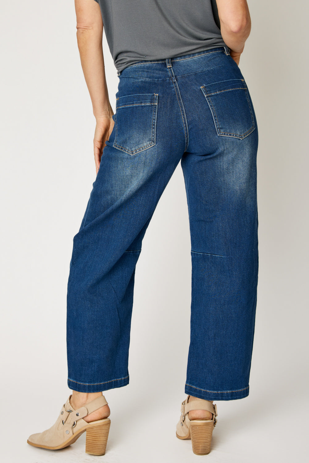 Barrel Jeans