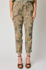 Satin Strip Linen Camo Pant