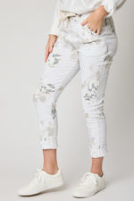 Spring Rosette Italian Stretch Pant (2 Colors)