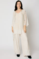 Italian Silk Flowing Top – Cream Wave #71