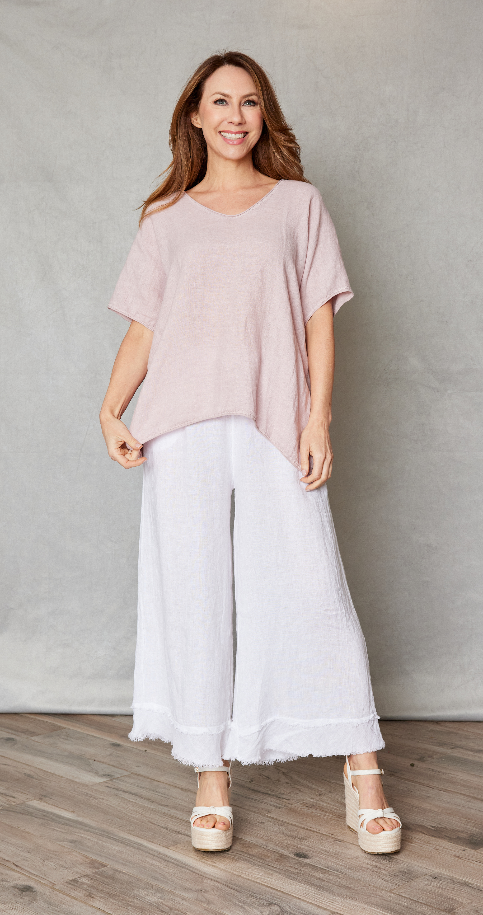 Perfect Linen V-Neck Full Tee