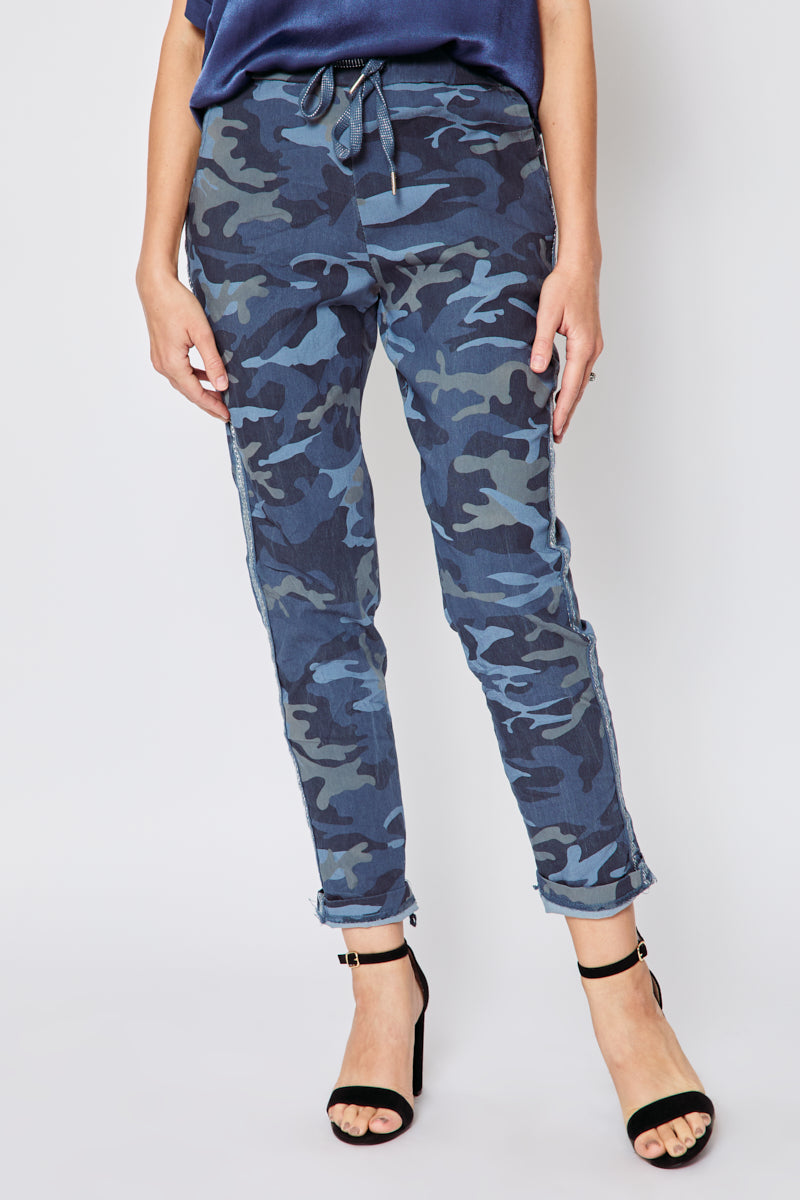 THE MADE IN ITALY CAMO PANTS - GREEN – STYLE ON THE GO