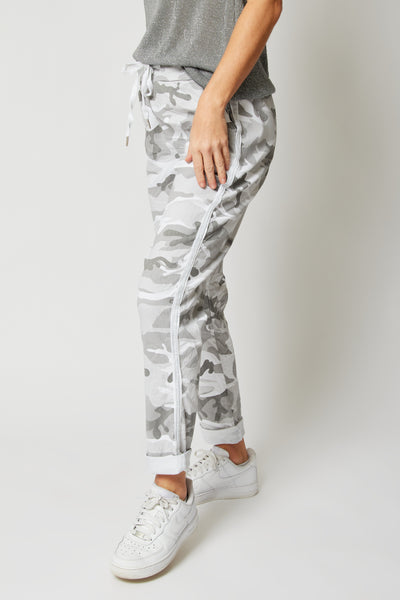 White outlet camo jeans